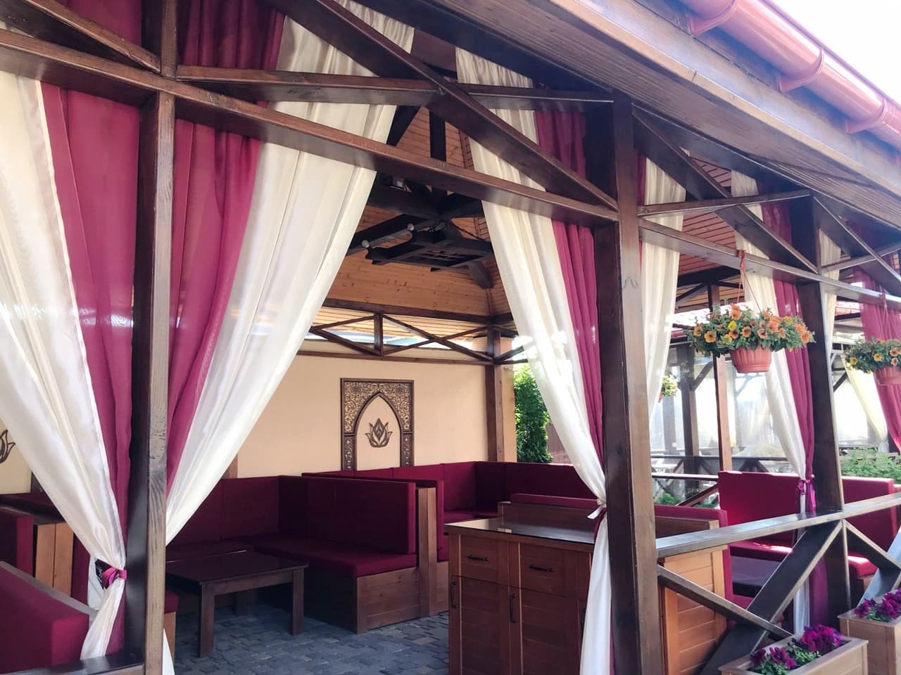 Летнее кафе в Прибрежном (Крым)