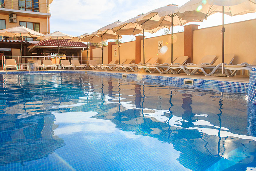 Мини гостиница в Прибрежном с бассейном, отдых с детьми. 