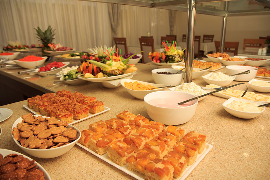 Отдых в Саках на берегу моря с питанием. 