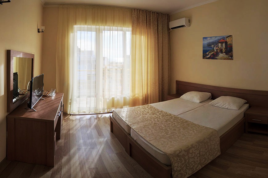 Семейный отель в Западном Крыму. 