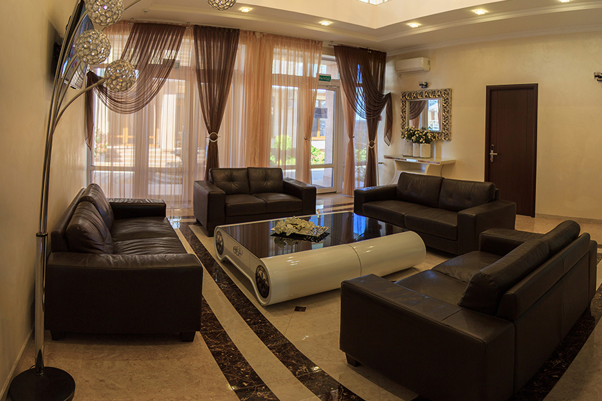 Видео об отдыхе в гостинице с бассейном в Прибрежном. 