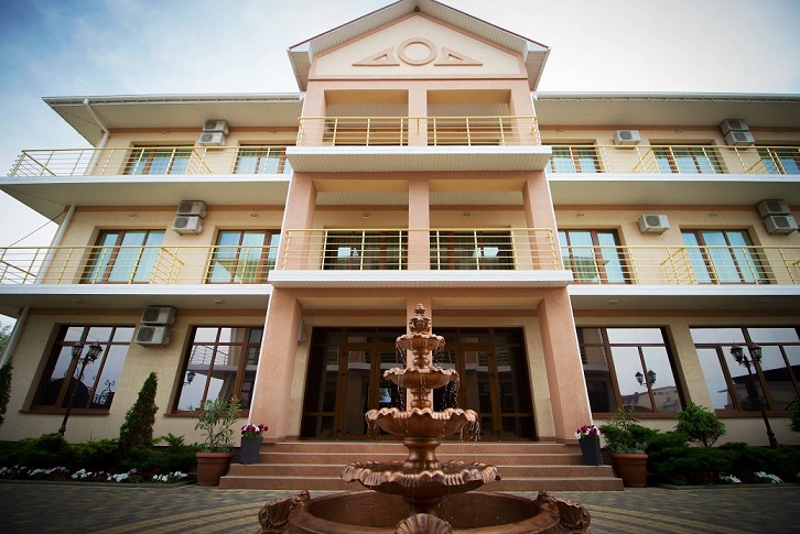 Отдых в Крыму в Прибрежном в июле. 