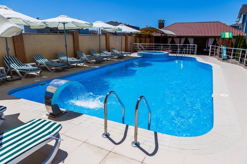 Мини гостиницы в Евпатории с летним бассейном. 